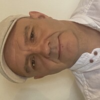 Gardien, Homme toutes mains