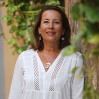 Assistante personnelle, Assistante administrative
