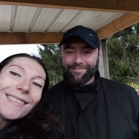 Couple d'employs de maison, Couple de gardiens