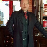 Butler, Estate worker