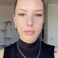 Assistante personnelle, Housekeeper