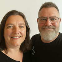 Couple de gardiens, Couple de rgisseurs