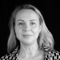 Assistante personnelle, Domestic worker