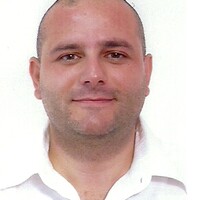 Gardien, Homme toutes mains