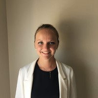 Gouvernante, Employ� de maison